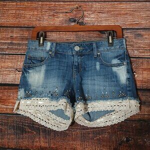 Decree Shorts Size 7 Embellished Low Rise Lace Trim Dark Wash Denim Stretch